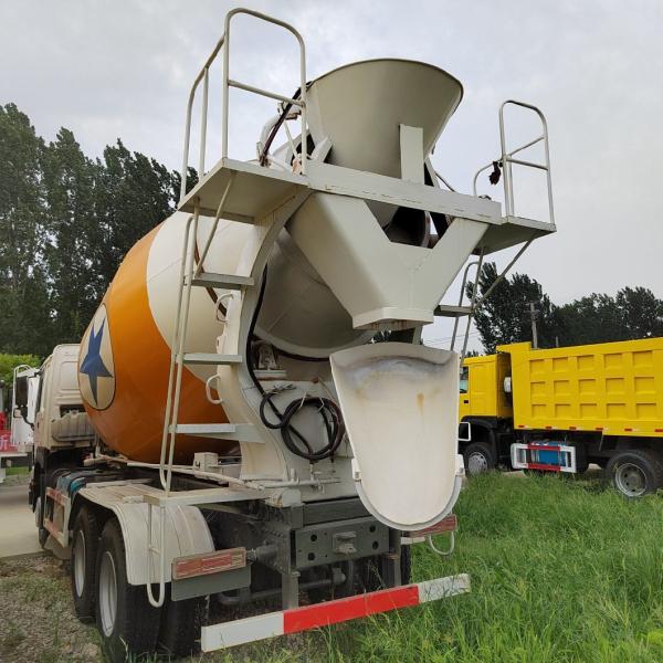 Hydraulic Steering with Power Assistance Sinotruk HOWO 6X4 Cargo Transport Mixer Sale