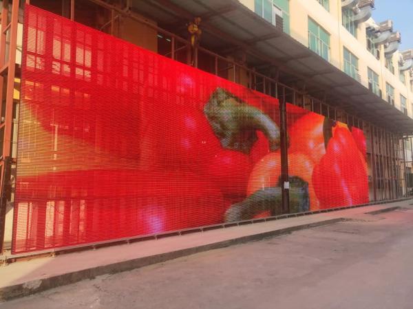 Le panneau de mur transparent de Mesh Building Facade Advertising Video du rideau P15.625 Pantalla montrent l'écran de LED