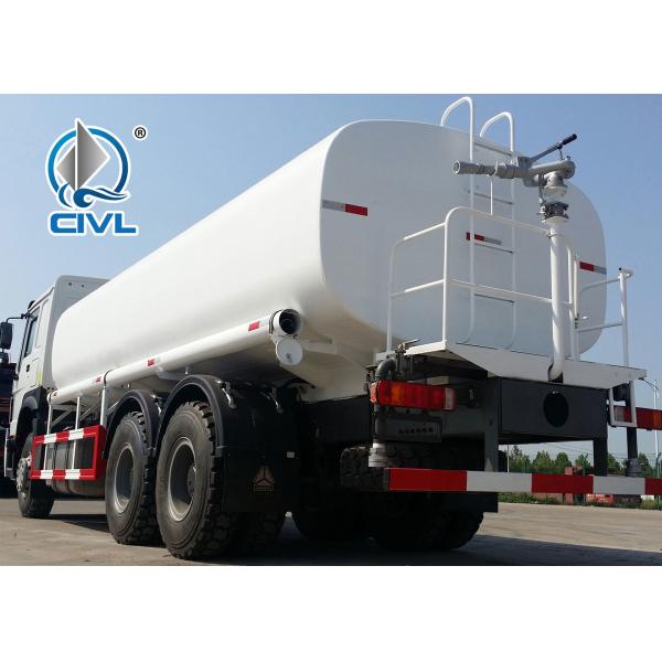 ZZ5257M3247N Green / Red / White Sinotruck Howo Water Tanker Trailer 25000L