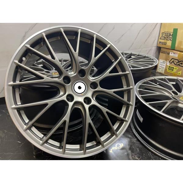 Porsche 911 RS Original 20 Inch Cast Alloy Wheels