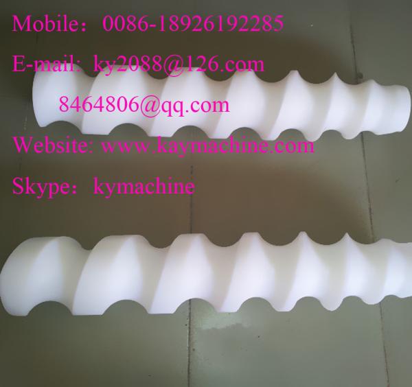 Feed screw infeed screw plastic screw to separate the bottle distance separate the cans distance  China manufacturer