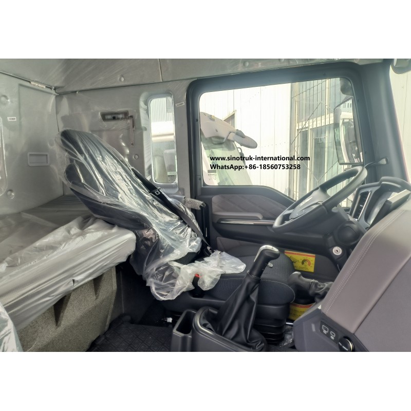 SINOTRUK 6*4 Tipper Truck for Euro 2 Emission Standard and Heavy-Duty Transportation