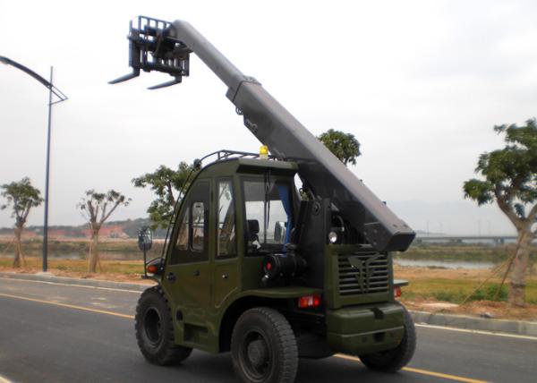 High Performance Telescopic Handler Crane for Loading Materials / Short Distance Transporting