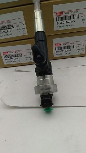Assy 095000-6980 do injetor das peças de motor diesel 4JJ1 da máquina escavadora do tamanho padrão