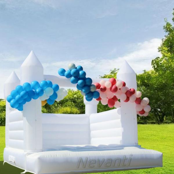 CE Blower Included Mini White Bouncer Inflatable Jumping Castle for Party Rental
