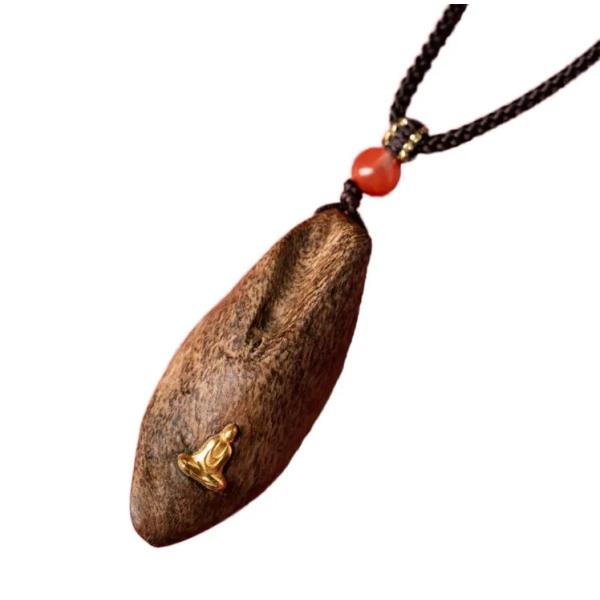 Carved Agarwood 18K Gold Buddha Necklace Pendant For Special Day Gift