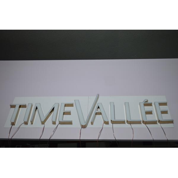 Outdoor Front Lit Channel Letter Sign 35mm 3D Embossed Acrylic Signage