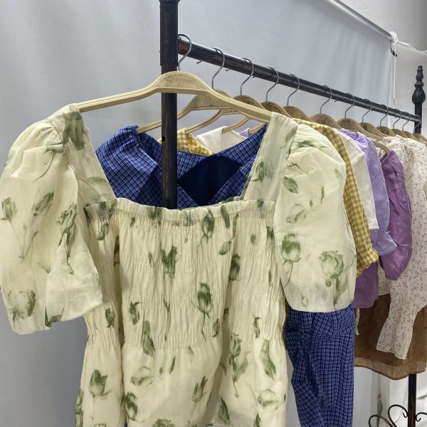 Second Hand Women's Short Tops Ukay Ukay Bales Crop Tops No Stains Wholesale