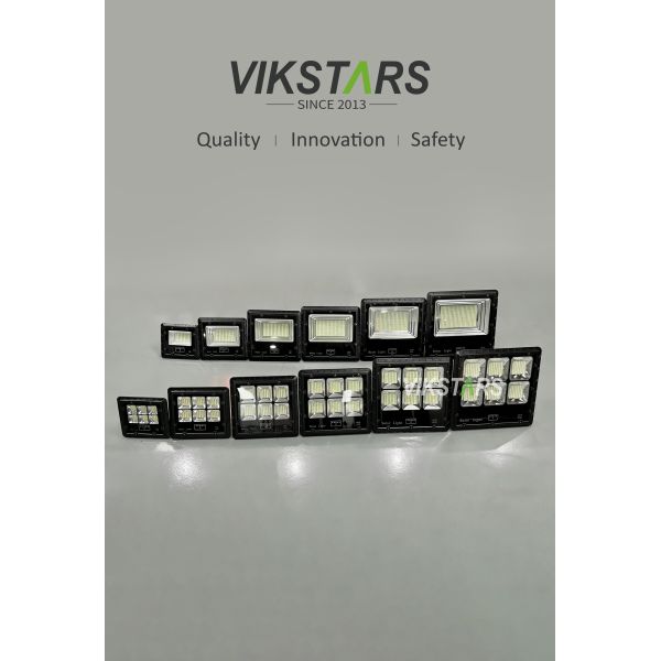 2026 New High Power Solar Flood Light 100W 200W 300W 400W 500W 600W Wholesale for Rural and Residential Outdoor Lighting