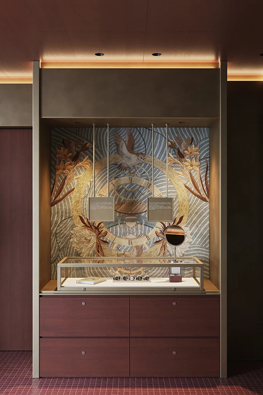 Vintage-luxury Watch Display Cabinet with Brass Metal Frame and Full-Store Customization