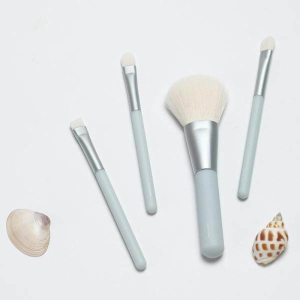 White PBT Hair Mini Makeup Brush Set 4pcs For Travel Plastic Handle