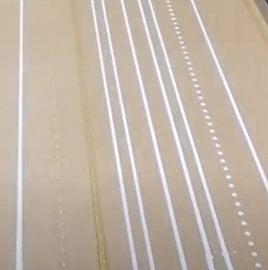 клеить машину для дисплея POS и больших положенных в коробку нештатных sharped элементов рифленого и cardboadboxes пены упаковывая