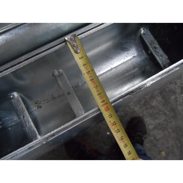 Polígono de acero Pollo eléctrico de acero de transmisión galvanizado