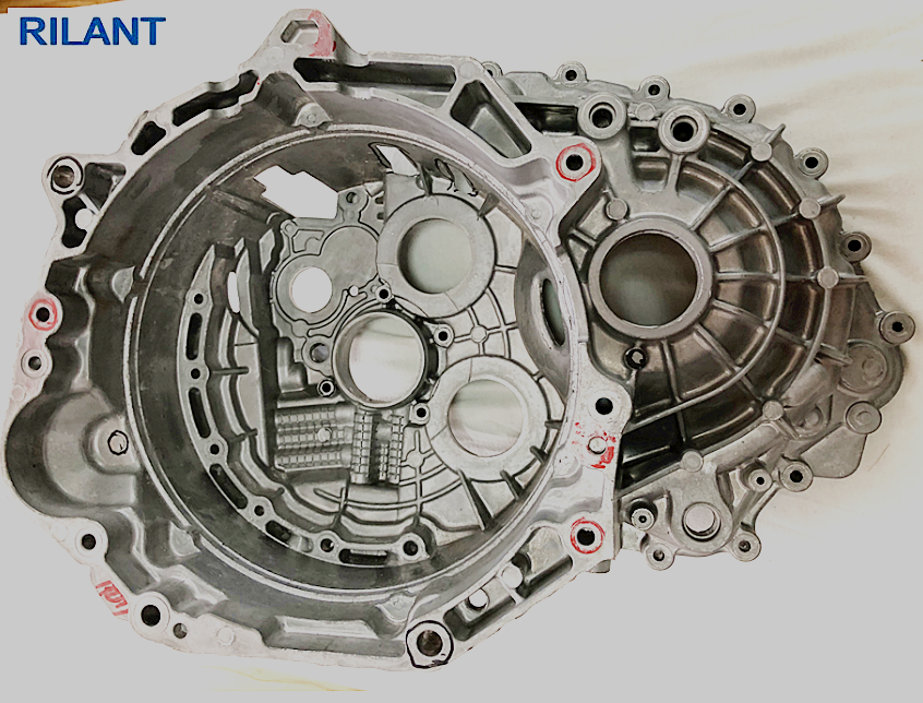 Частей заливки формы автомобиля части сплава OEM CNC алюминиевых подвергая механической обработке