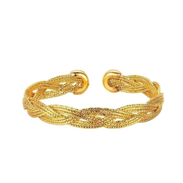 Casual 10Grams 18K Gold au750 Bracelet Timeless Piece Featuring Sleek Finish and Versatile Style for Multiple Occasions