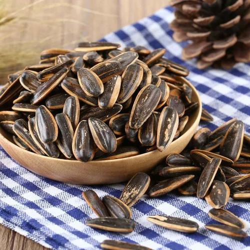 Amazon hot selling Wholesale China roasted sunflower seeds that meet Thailand import standards