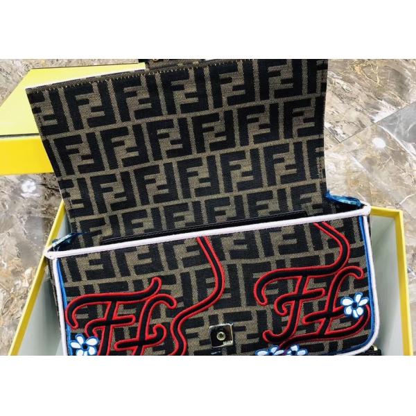 Baguette Bag Classic Single Strap Shoulder Bag embroider pattern Underarm Bag