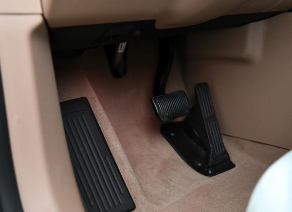 輸出 備蓄 1.5T 高級 アバター 07 新エネルギーSUV 自動バッテリーハイブリッドEV 新車