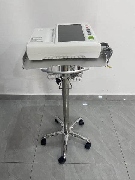 Carrinho médico com rodas para máquinas de ultra-som no preço de móveis hospitalares