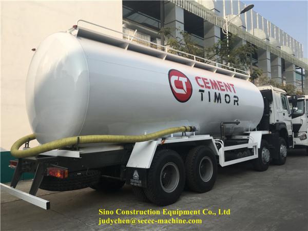 40m3 Bulk Cement Transportation Truck ZZ1317N5267W 371hp Bulk Powder Tank Truck