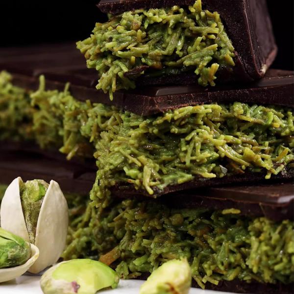 Immediate Delivery Chocolate Compound Dark Truffle Shaped Matcha Chocolate