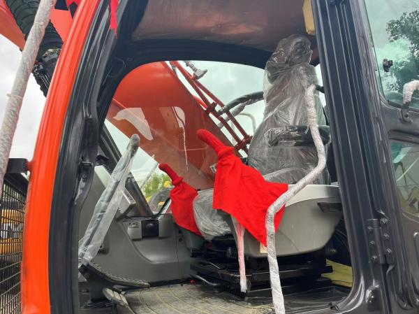 Medium size korea doosan used 30ton construction machinery doosan DX300LC crawler excavator ,doosan dx300 dx225 used diggers