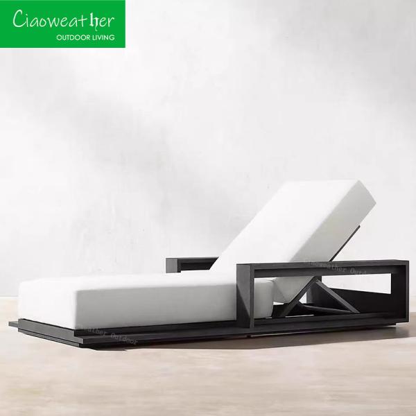 Modern Design Style Outdoor Garden Hotel Wooden Sun Lounger with Thick Cushion and Long Hardwood Teak Wood Folded NO
