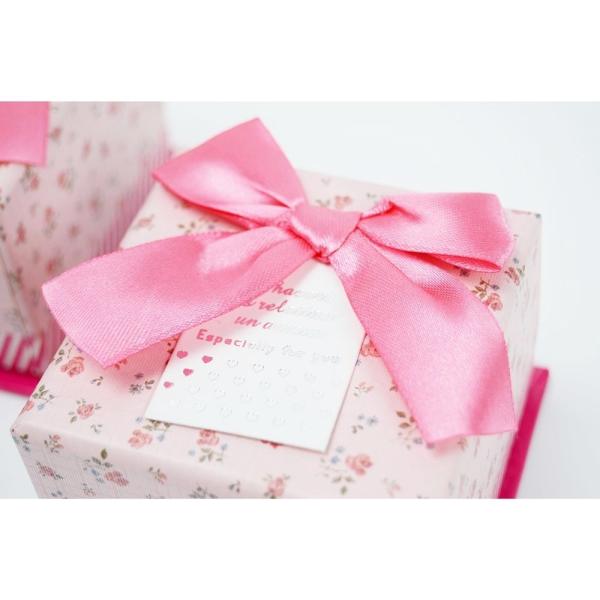 Materiales reciclados Caja de regalo pequeña para niñas Los pendientes Logotipo personalizado y cinta incluida
