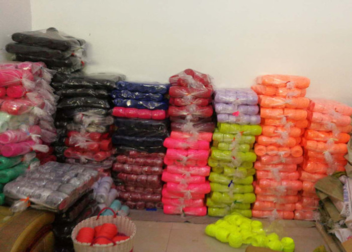 250G DIY Fancy Knitting Yarn For Hand Woven Cushion , 100% Polyester Strip Yarn