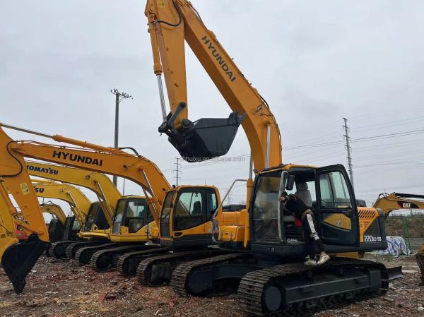 Powerful And Used Excavator Hyundai 220-9LC With Yellow Color