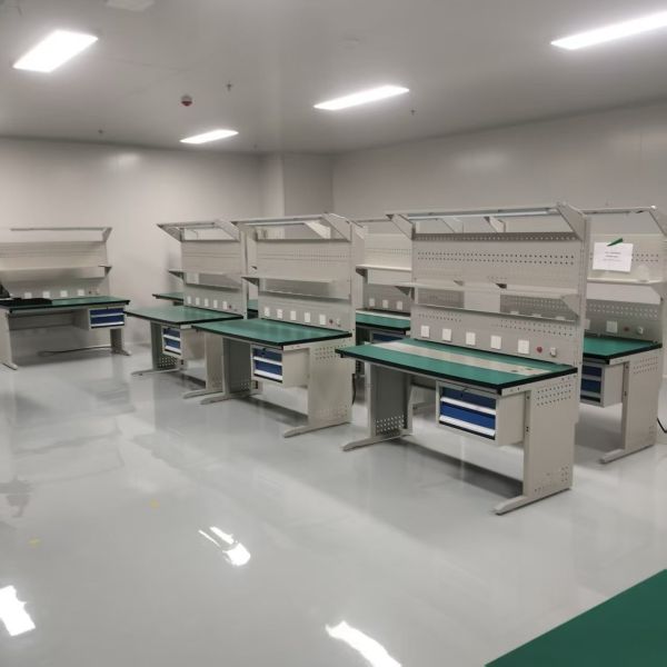 Heavy Duty Anti Static Workbench Featuring ESD Protective Mat and Sturdy Frame Suitable for Precision Electronics Manufacturing