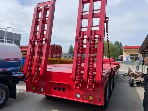 Used 3 Axle 60t 70t 80t Heavy Duty Hydraulic Gooseneck Detachable Low Loader Truck/Lowbed/ Lowboy Low Bed Semi Trailer