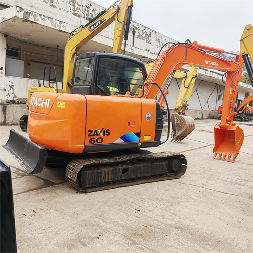 Obtenez des réductions sur la 6T de seconde main Hitachi 60 Excavator avec original cylindre hydraulique