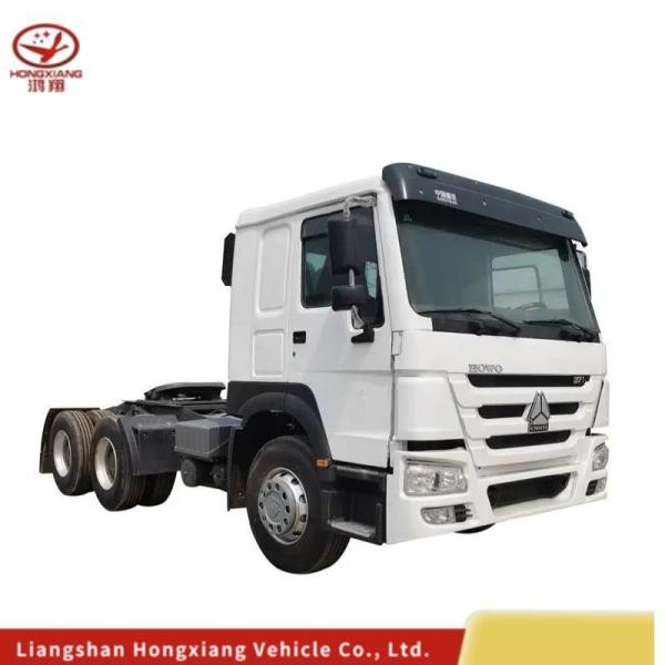 Heavy Truck 700 HP 4X2 Tractor Truck Tractor Trailer Truck for Segement Seats≤5