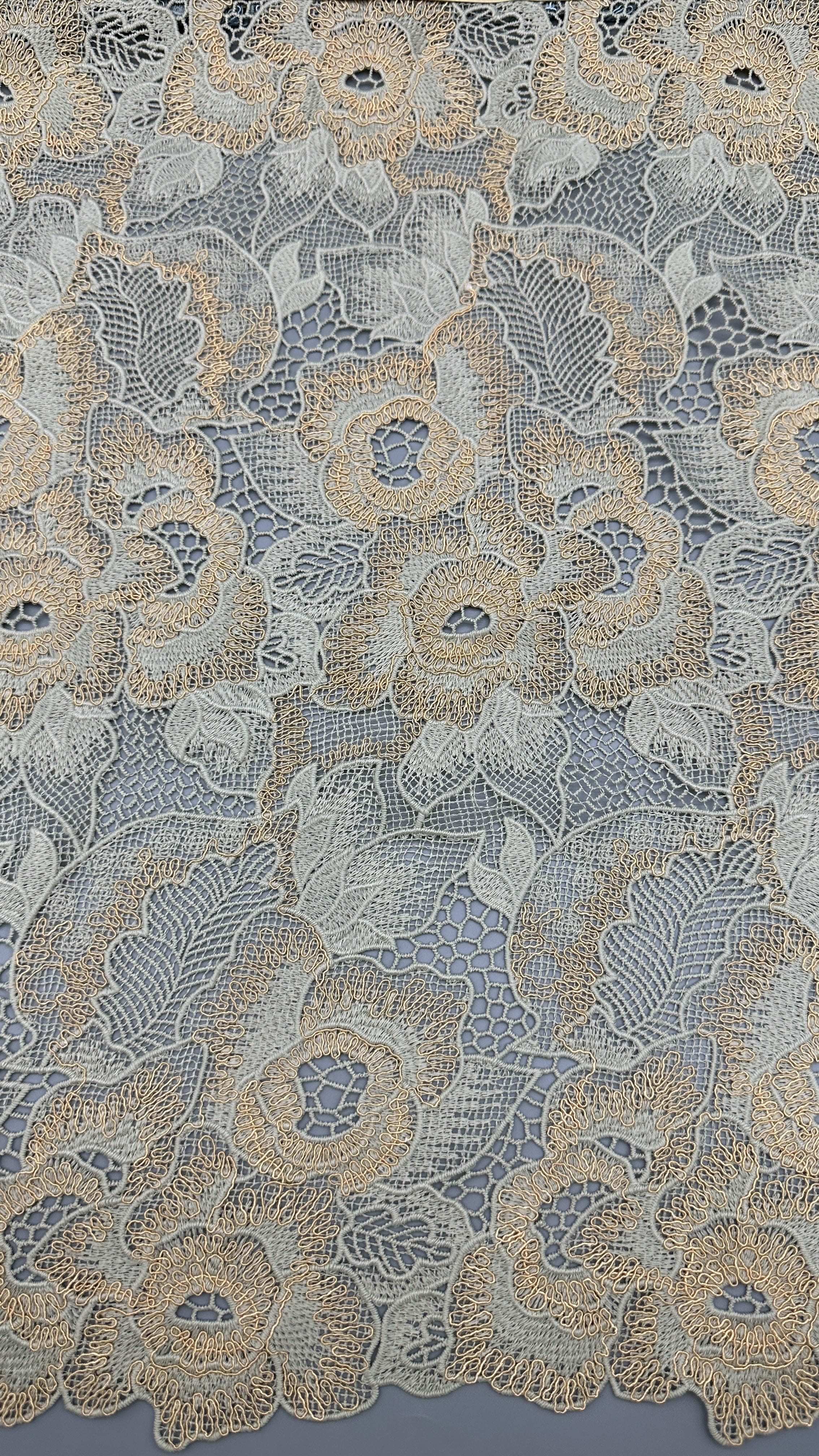 Elegant Floral Lace Fabric for Wedding Gowns legant Embroidery Lace Fabric for Fashion Designers