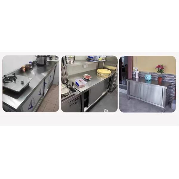 Ресторанный стол из нержавеющей стали и раковина с двумя дверями