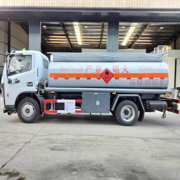 Left Hand Drive Dongfeng Mini Fuel Tanker Truck 2000L 3000L 4000L 5000L for Your Fuel Transportation