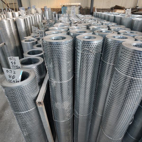 White Stainless Steel Perforated Mesh Special for Architectural Fencing
