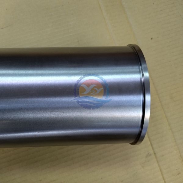 Engines DE08 D1146 Cylinder Liner for Daewoo Doosan Engine Parts