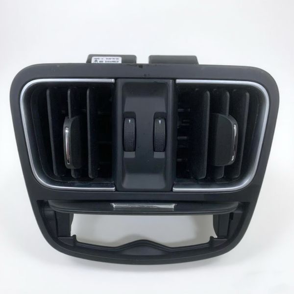Car air Conditioner Vent A/C air Outlet Front air Outlet Center For Maserati Levante 2016-2019 OE 6700491010