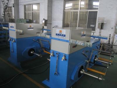 O fio de cobre ativo paga fora a máquina quatro diâmetros 800 dos eixos/bobinas
