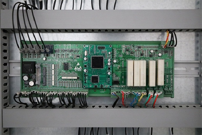 Новый источник питания 380V средней частоты условия