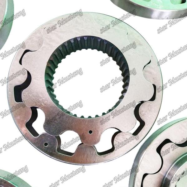 Oil  Pump V3300 V3800 F5802 1C010-35070 Suitable For Kubota Engine Repair Parts
