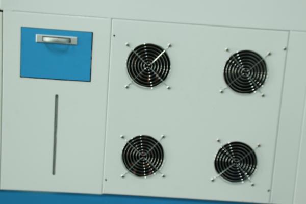 câmara dos testes da umidade da temperatura de -40~150℃ 150L Programmaber com chinês, opcional inglês