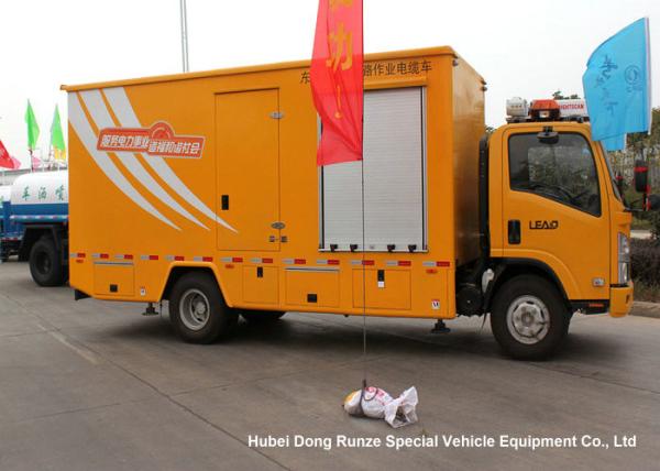  ISUZU Mobile Generator Truck For Emergency Power Supply 200kw 50hz 3 Phase 220V Unit