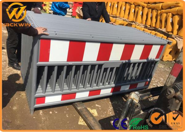 European Standard Road Safety 2000mm Plastic Traffic Barrier / Plastic Safety Barricade