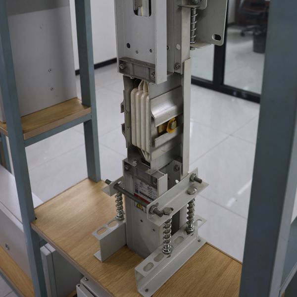 Système de barre omnibus électrique en cuivre et aluminium pour la distribution d'énergie