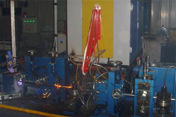 Soldador de circuito integrado de alta frequência Straight Seam 500kw do tubo do aço carbono