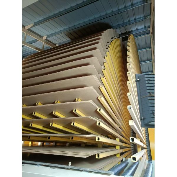 Industrial Grade Thin MDF Sheet 1.5mm-2.5mm For Picture Frame And Stationery