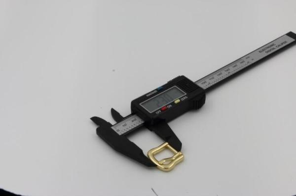 Factory promotional cheap zinc alloy gold plating 14.6 mm wholesale metal pin blank belt buckle for leather belts